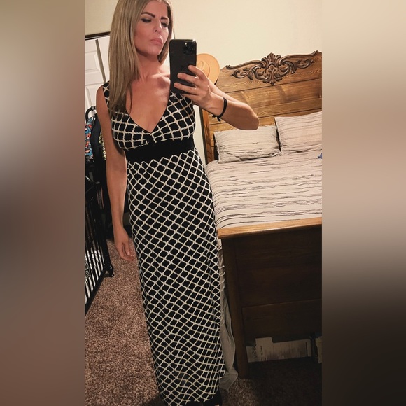 MAX STUDIO Maxi Dress Size XS - Picture 3 of 3